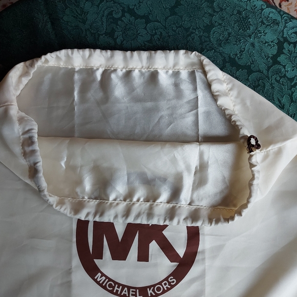 Michael Kors Dust Bag - Picture 3 of 7